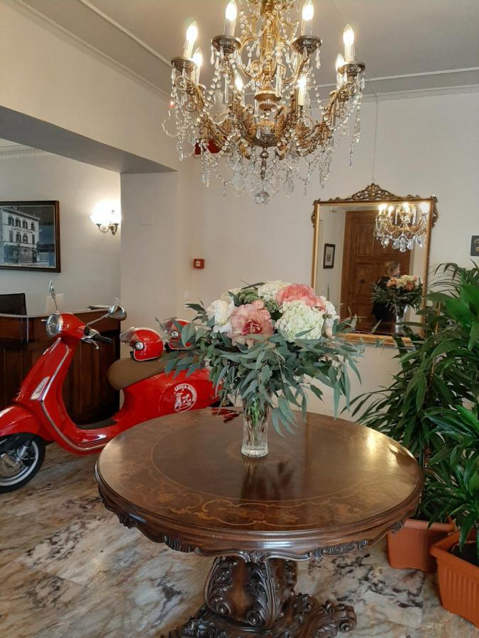 La Hotel